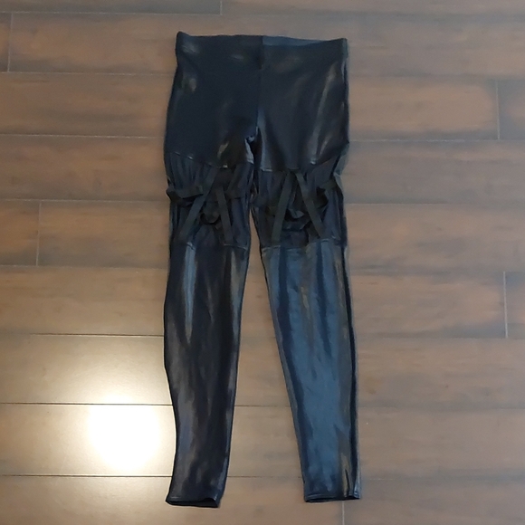 BlackMilk Wet Look Mesh Pentacle Cutout Black Leggings Size Small - Picture 1 of 9